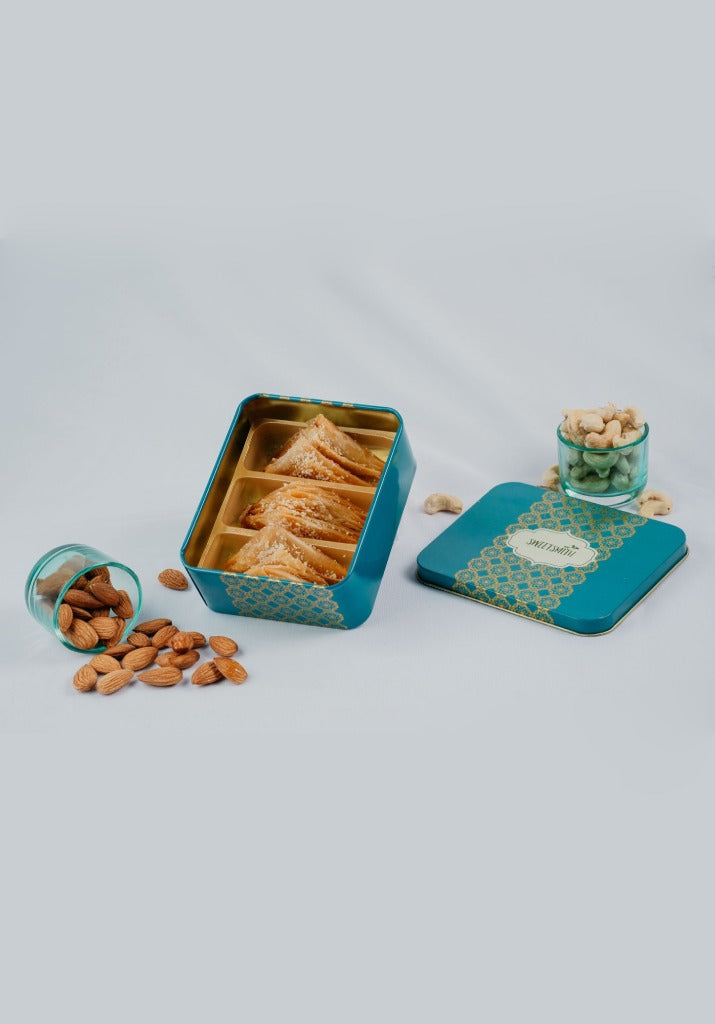 SweetSmith Box of 6 Cashew Pockets