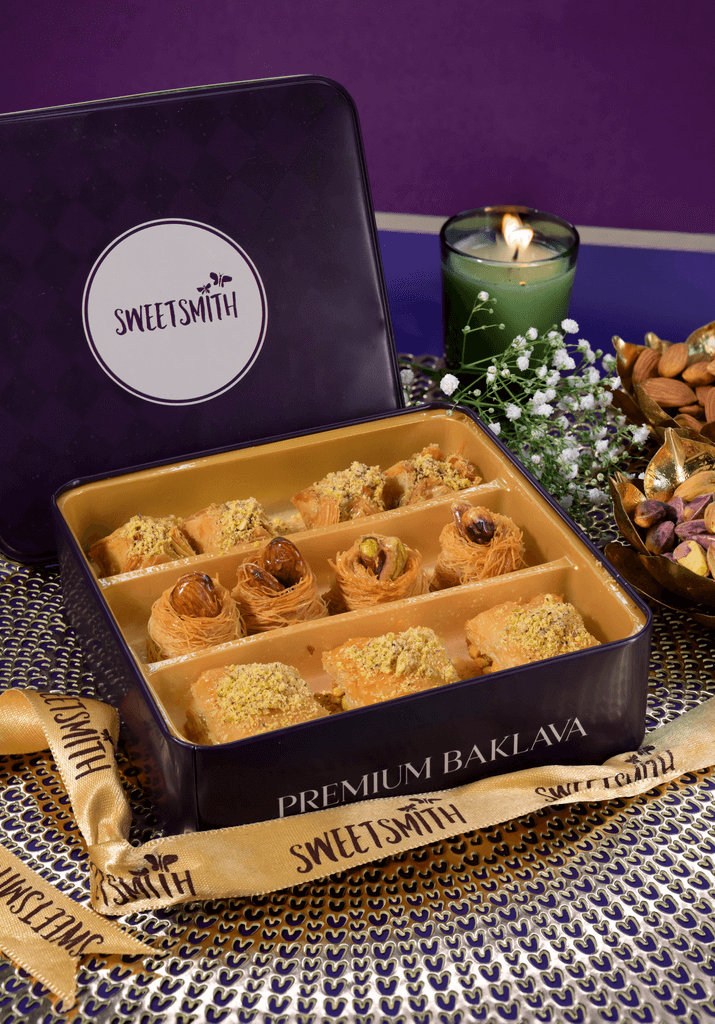 SweetSmith Royal Premium Baklava Box - 1Kg (10 Pieces)